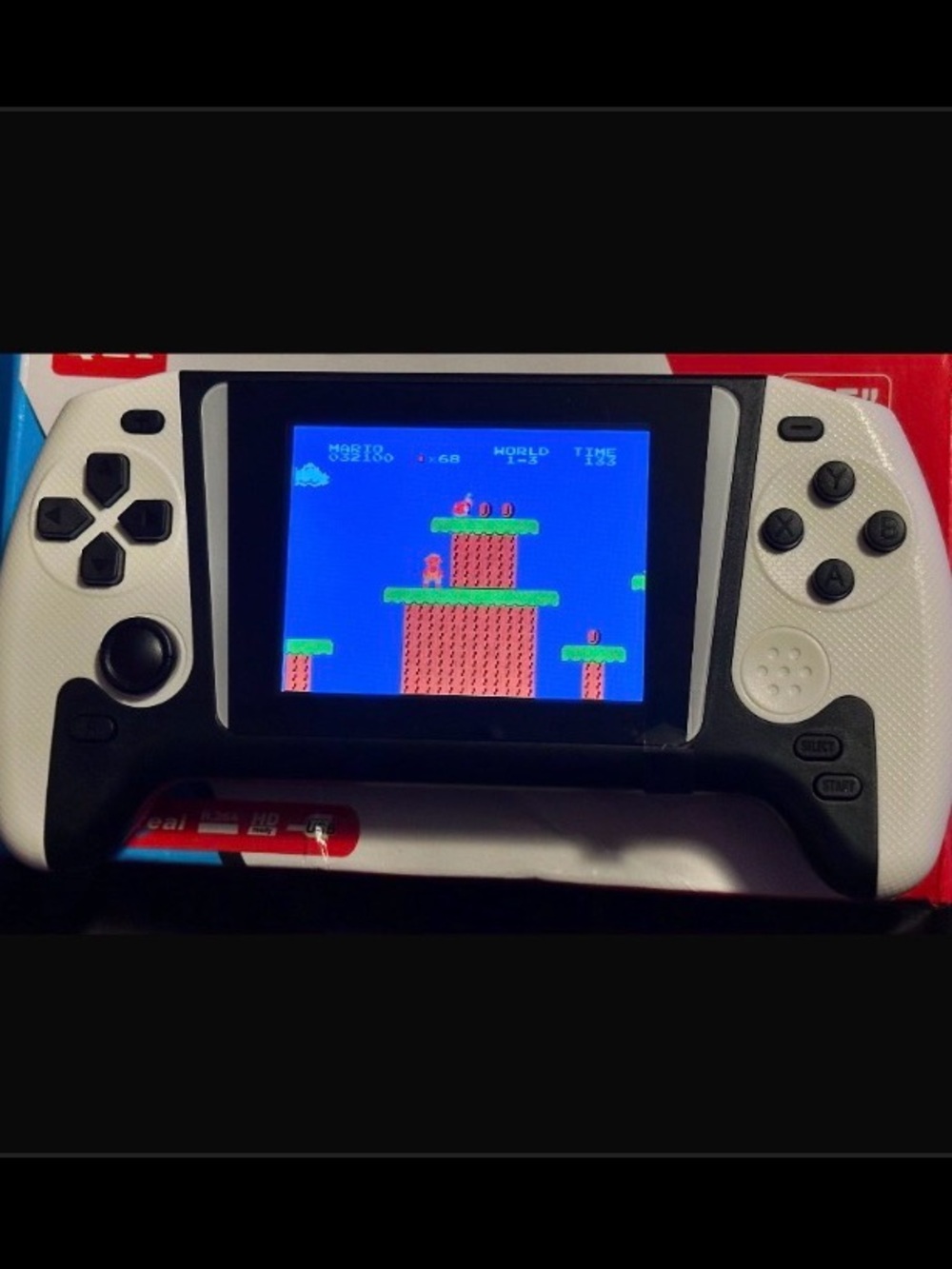 Handheld Retro Gaming Console - White with 520 Legendary games built-in.